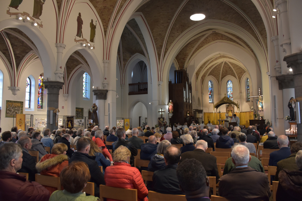 Un siècle après la reconstruction de l’église de Néchin, c’est la fête dans les cœurs !