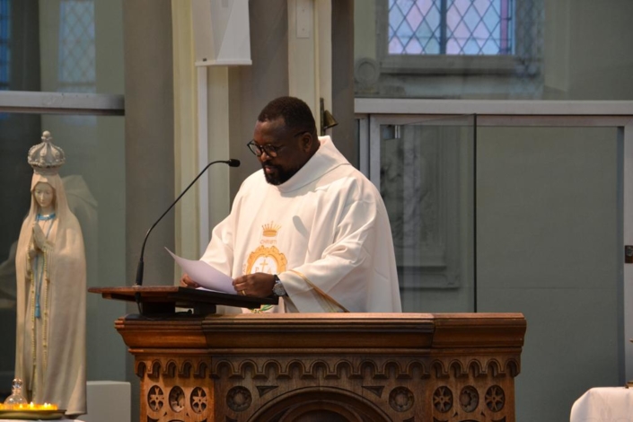 2026 01 04 – Ordination presbytérale d’Etienne-Marie Bahati (Herseaux) (10)