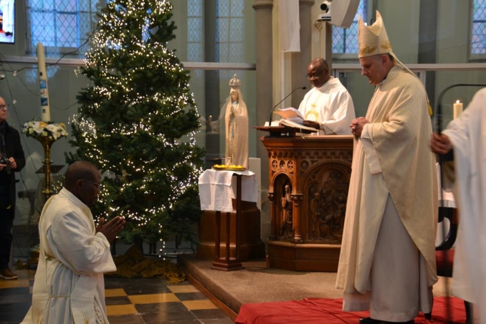 2026 01 04 – Ordination presbytérale d’Etienne-Marie Bahati (Herseaux) (24)