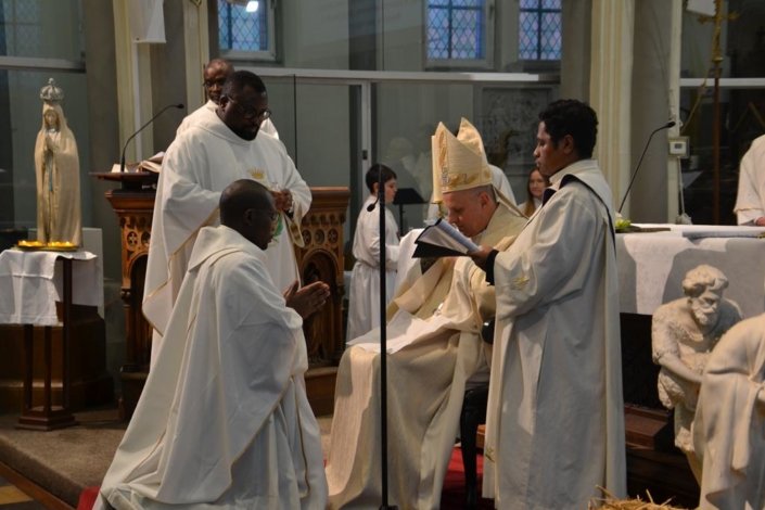 2026 01 04 – Ordination presbytérale d’Etienne-Marie Bahati (Herseaux) (28)