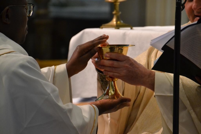 2026 01 04 – Ordination presbytérale d’Etienne-Marie Bahati (Herseaux) (30)