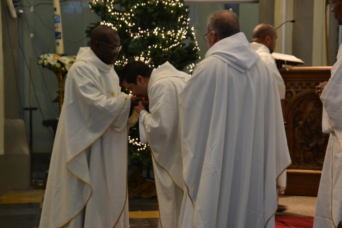 2026 01 04 – Ordination presbytérale d’Etienne-Marie Bahati (Herseaux) (34)