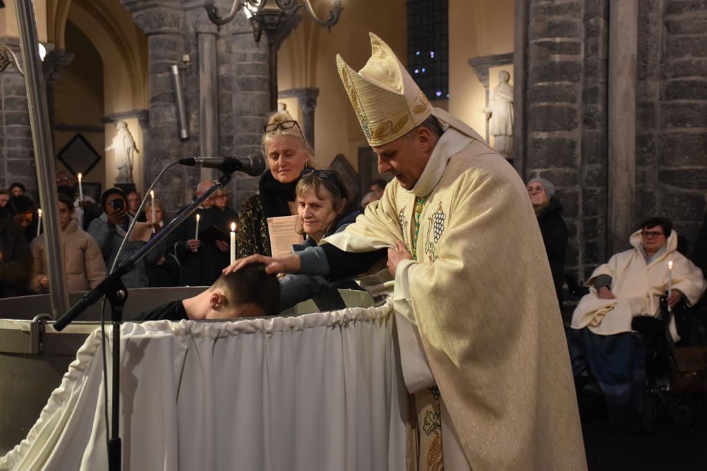 04042026 - Veillée Pascale (Cathédrale de Tournai) (27)