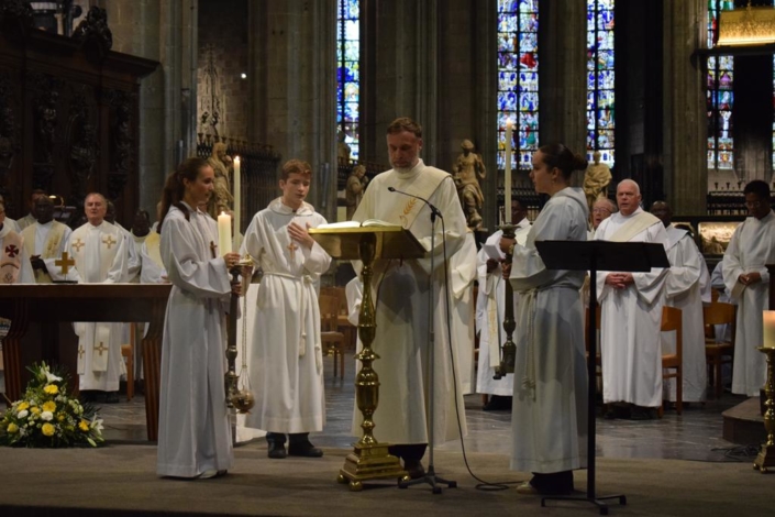 13 09 2026 – Installation de l’abbé Lorette (Collégiale Sainte-Waudru) (10)