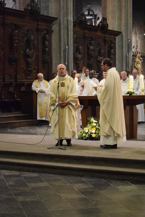 13 09 2026 – Installation de l’abbé Lorette (Collégiale Sainte-Waudru) (13)