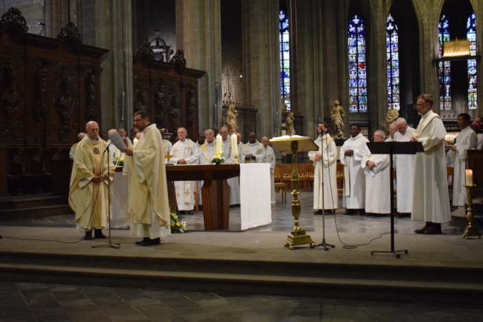 13 09 2026 – Installation de l’abbé Lorette (Collégiale Sainte-Waudru) (14)