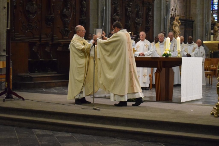 13 09 2026 – Installation de l’abbé Lorette (Collégiale Sainte-Waudru) (15)