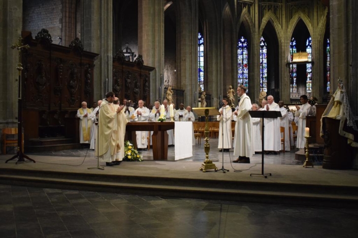 13 09 2026 – Installation de l’abbé Lorette (Collégiale Sainte-Waudru) (17)