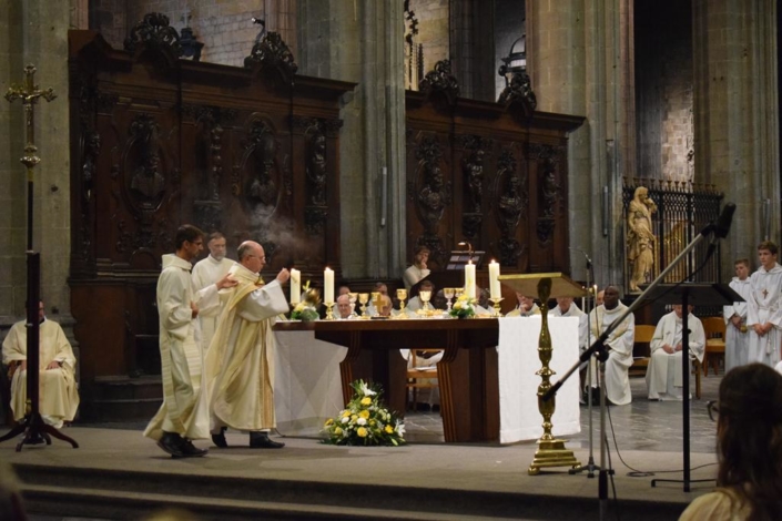 13 09 2026 – Installation de l’abbé Lorette (Collégiale Sainte-Waudru) (19)