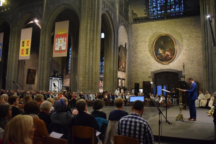 13 09 2026 – Installation de l’abbé Lorette (Collégiale Sainte-Waudru) (22)