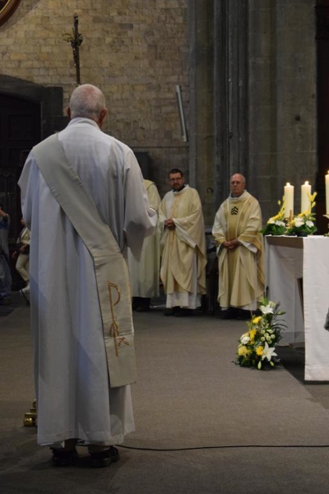 13 09 2026 – Installation de l’abbé Lorette (Collégiale Sainte-Waudru) (7)